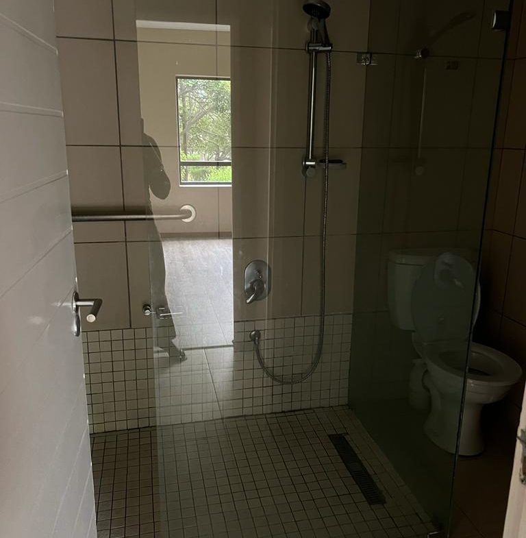 Charming 1-Bedroom Ground Unit in Jackal Creek Golf Estate