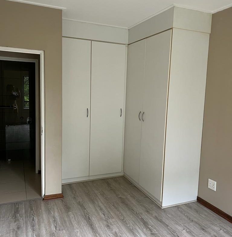 Charming 1-Bedroom Ground Unit in Jackal Creek Golf Estate