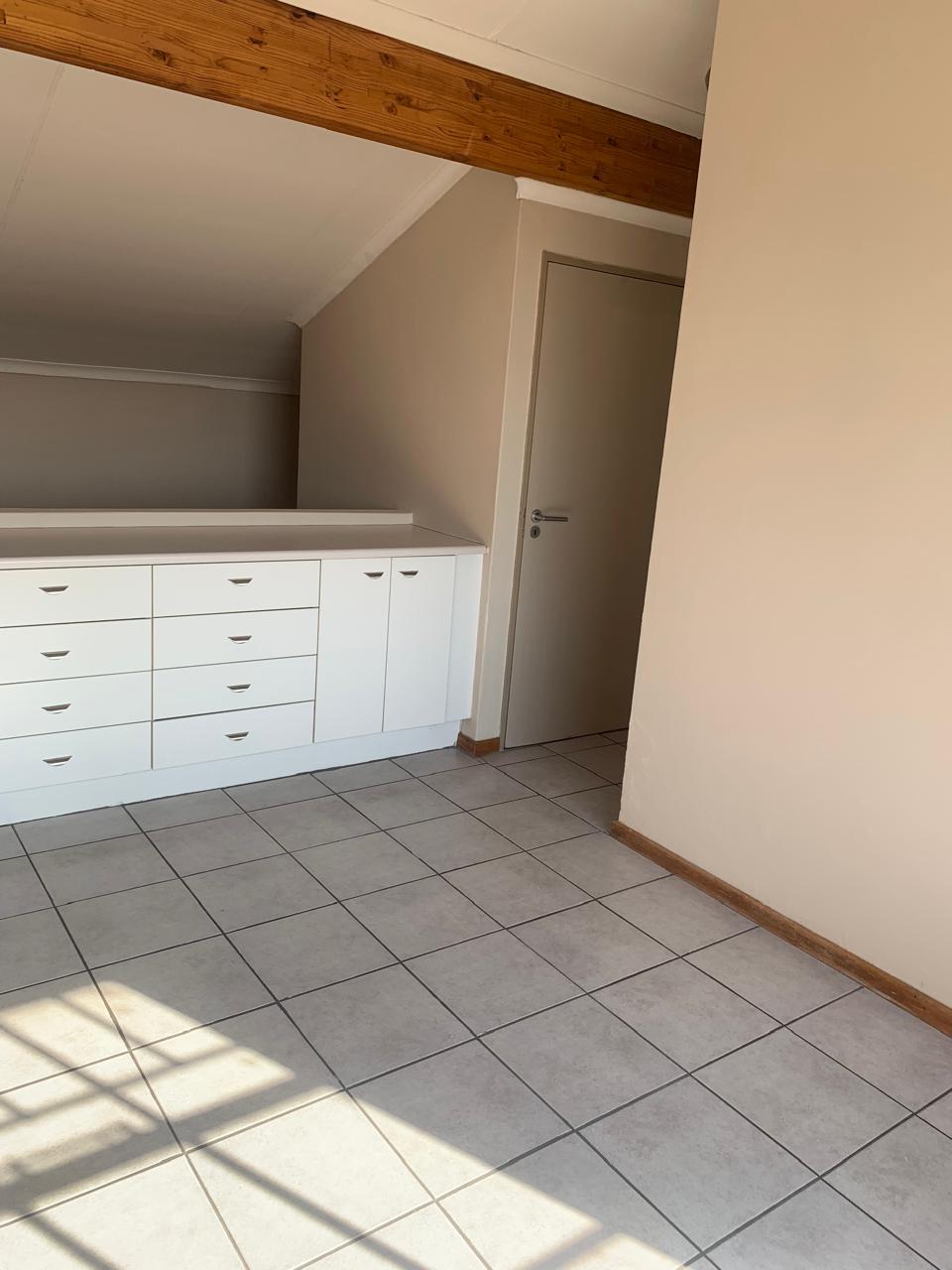 1 Bedroom Apartment for Sale in Houghton Estate