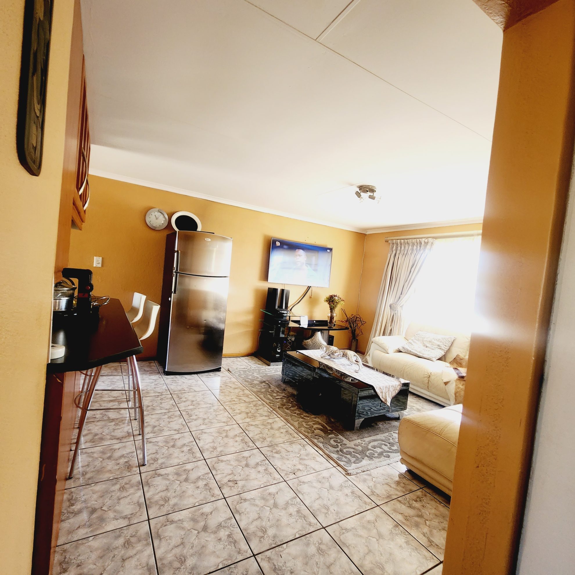 20240822_110336 2 Bed ,1 Bath apartment in Glen Marais for sale