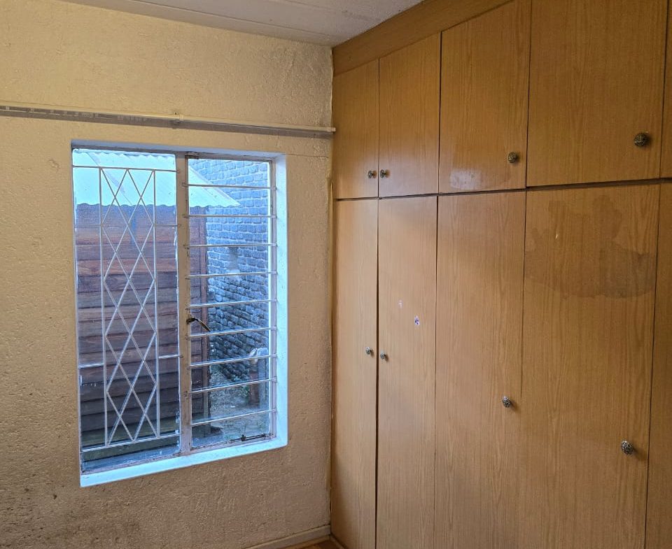 Beautifully Finished and Well Maintained Apartment For Rent