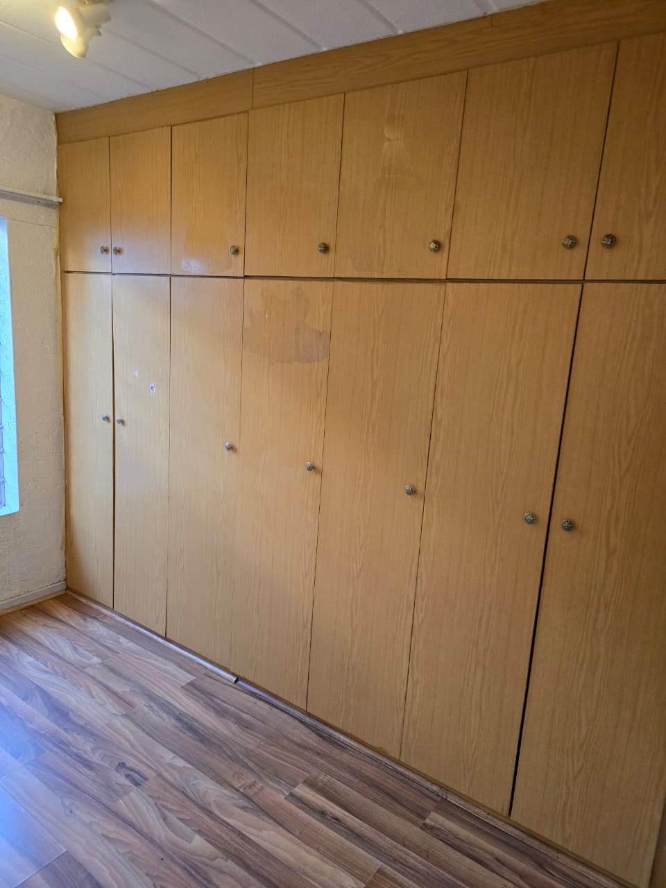 9 Beautifully Finished and Well Maintained Apartment For Rent