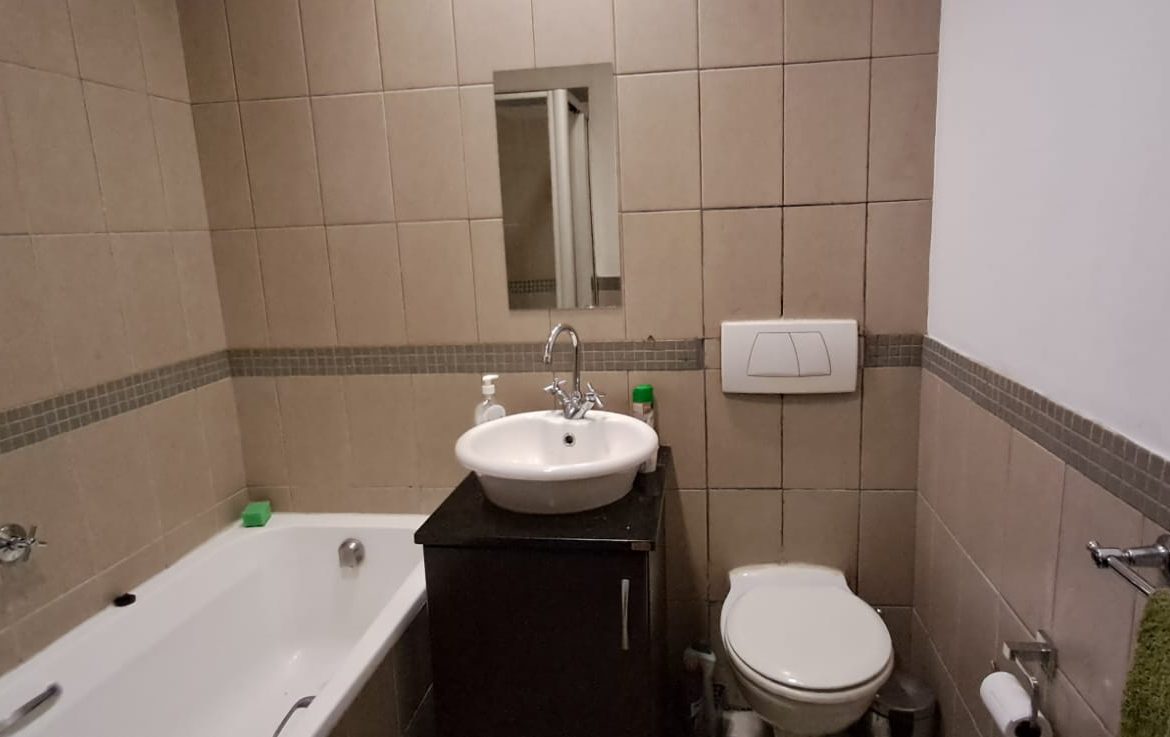 Apartment flat in first floor, Ashanti Apartment Marshall town for sale