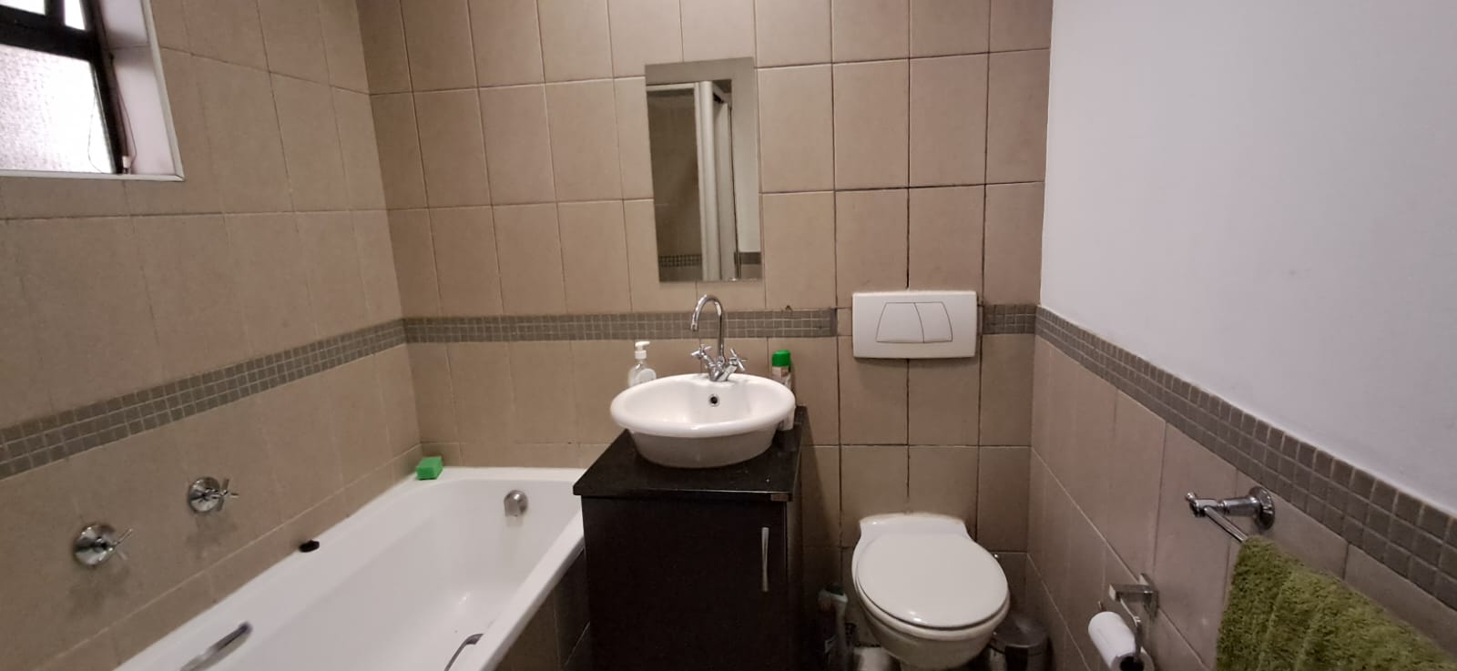 2dcd0333-c53f-4eda-834f-889ac527554d Apartment flat in first floor, Ashanti Apartment Marshall town for sale