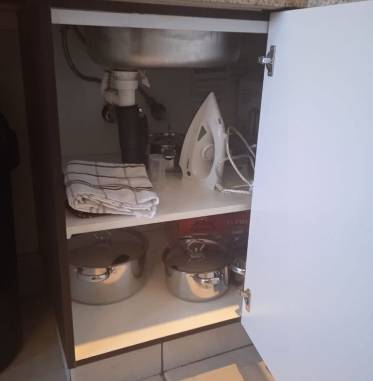 Apartment flat in first floor, Ashanti Apartment Marshall town for sale