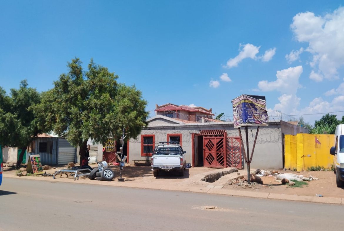For Sale: Double RDP & Double Storey Property with 12 Outside Rooms in Soshanguve Ext 7