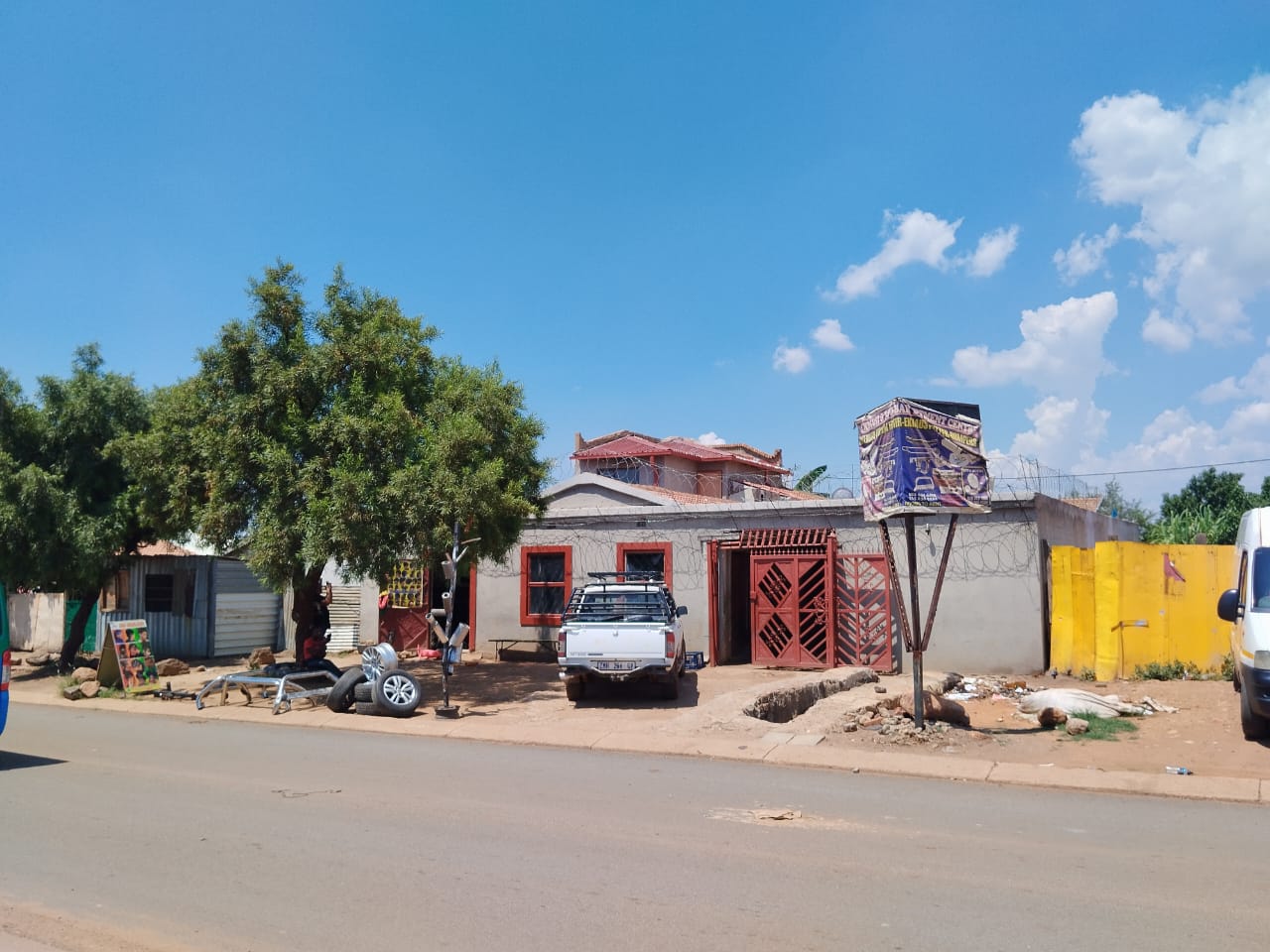 4ef5aa29-db0c-42e1-83a5-fe4318a09fea For Sale: Double RDP & Double Storey Property with 12 Outside Rooms in Soshanguve Ext 7