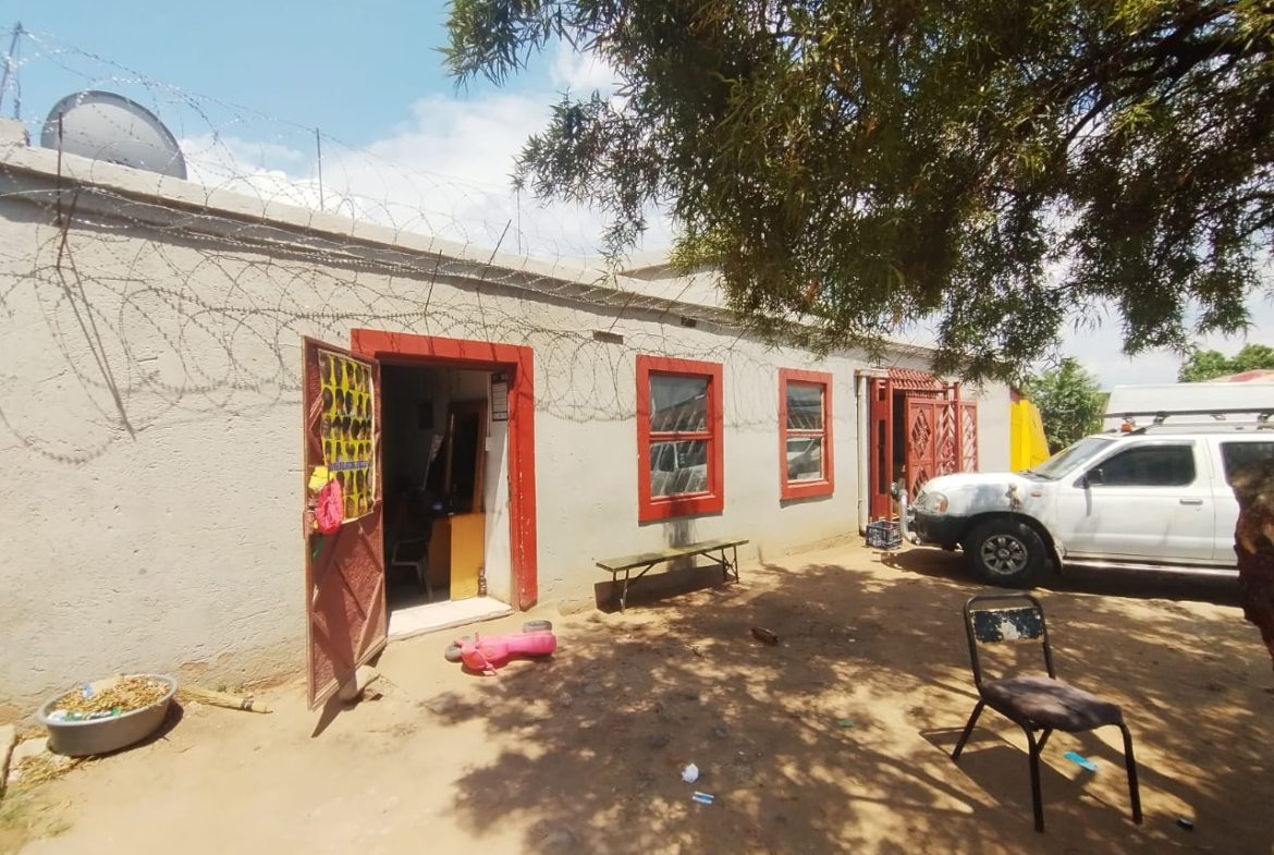 For Sale: Double RDP & Double Storey Property with 12 Outside Rooms in Soshanguve Ext 7