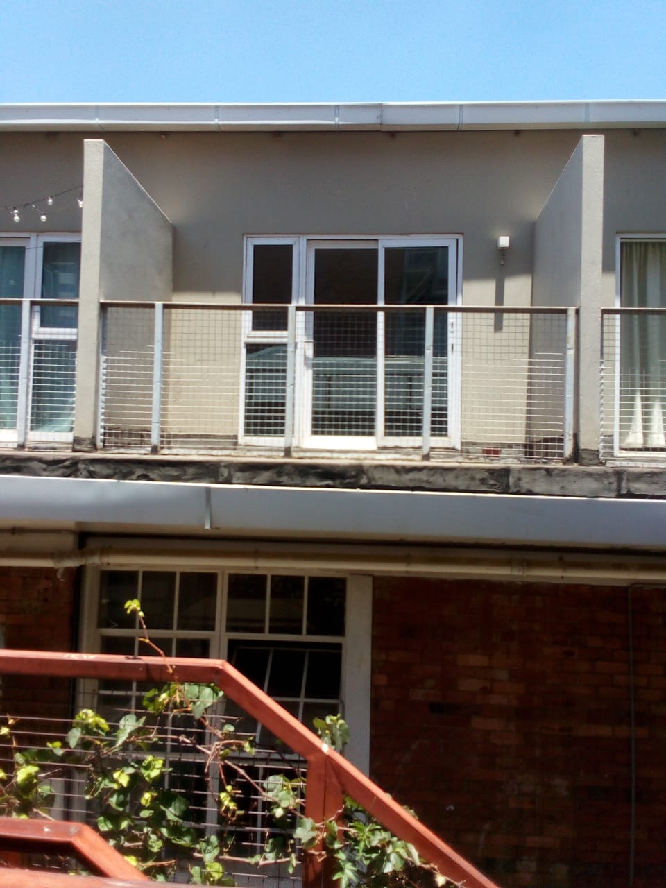 733bd7b8-d81c-4c3e-b267-ccbe1068e63f Stunning Top Floor Bachelor Apartment for sale in Maboneng
